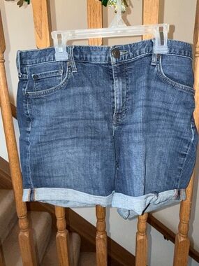 Eddie Bauer Medium Blue Rolled Cuff Jean Shorts